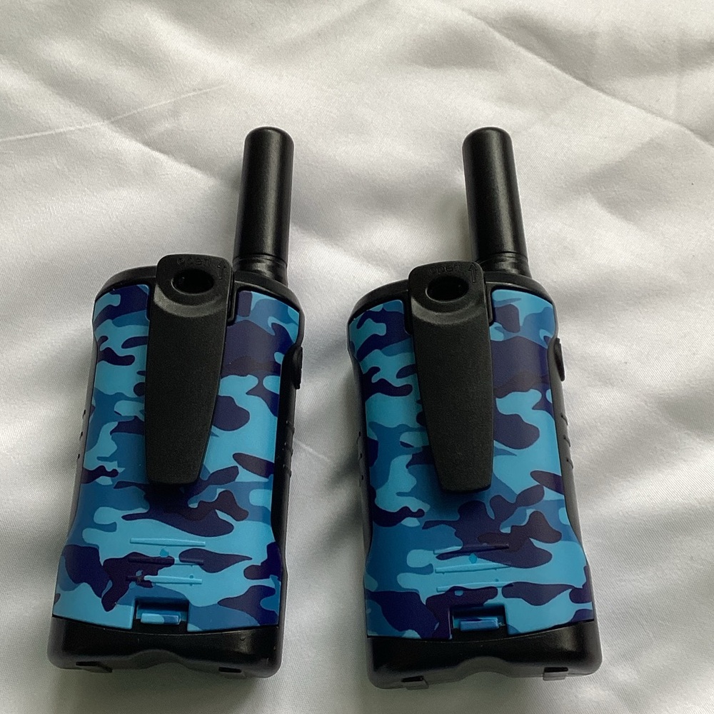 Camouflage Pouch and Blue Walkie Talkies - Picture 3 of 9
